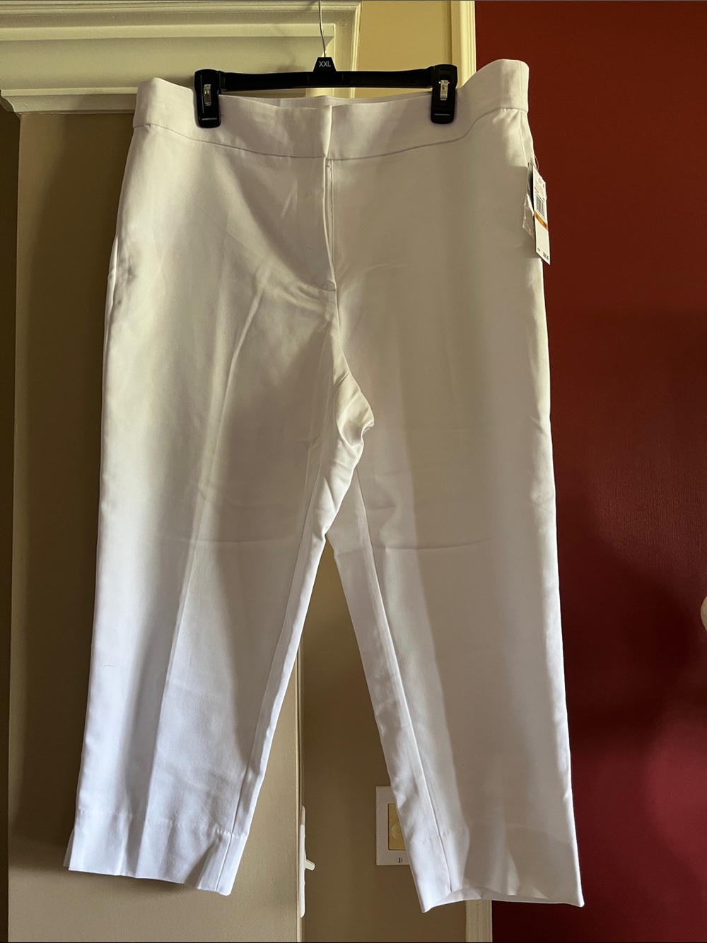 Classic white capris